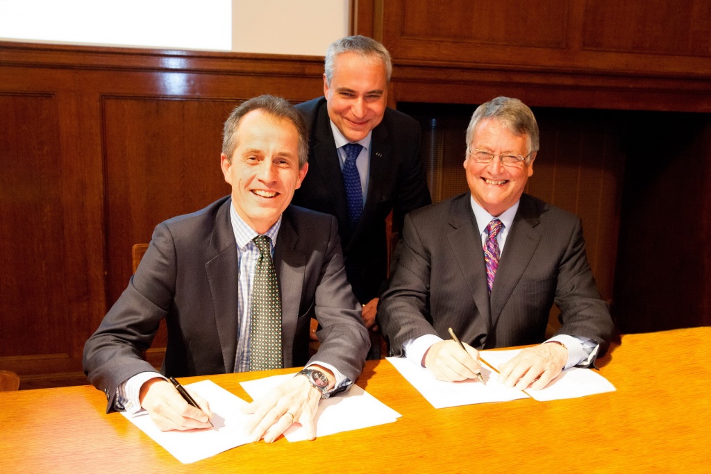 Roly Owers, Ingmar De Vos and John McEwen at the signing of the MoU between the FEI and World Horse Welfare ©FEI