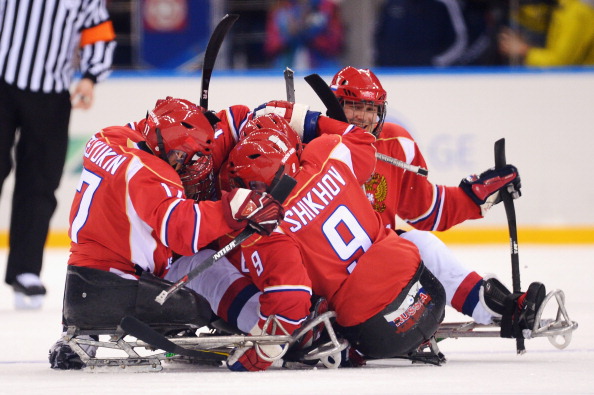Russia celebrate taking a 1-0 ice sledge hockey lead over Italy ©Getty Images