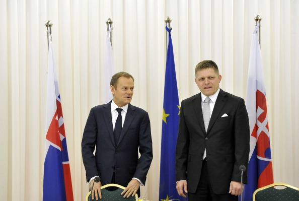 Prime Ministers Donald Tusk (left) and Robert Fico reiterated their support for Krakow 2022 at a joint summit yesterday ©AFP/Getty Images