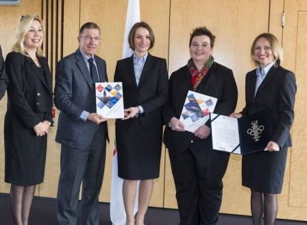 The Krakow 2022 delegation present their Applicant File to the IOC in Lausanne ©Krakow 2022
