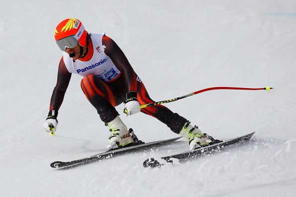 Yon Santacana Maiztegui wins gold for Spain in the visually impaired downhill ©Getty Images