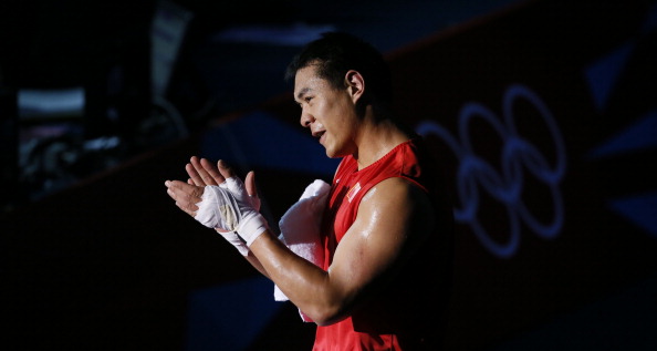 Zhang Zhilei is the second Chinese boxing star to turn professional since London 2012 ©AFP/Getty Images