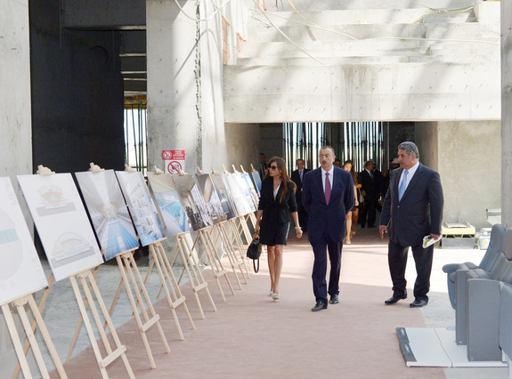 Azerbaijan President Ilham Aliyev and his wife Mehriban have inspected the Aquatic Palace, which is being built for the 2015 European Games, and were accompanied by Youth and Sports Minister Azad Rahimov ©Baku 2015