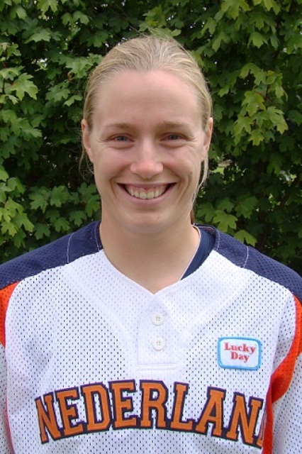 Beijing 2008 Olympian Nathalie Timmermans will be passing on tips and advice to five rising stars of the British game ©BSUK