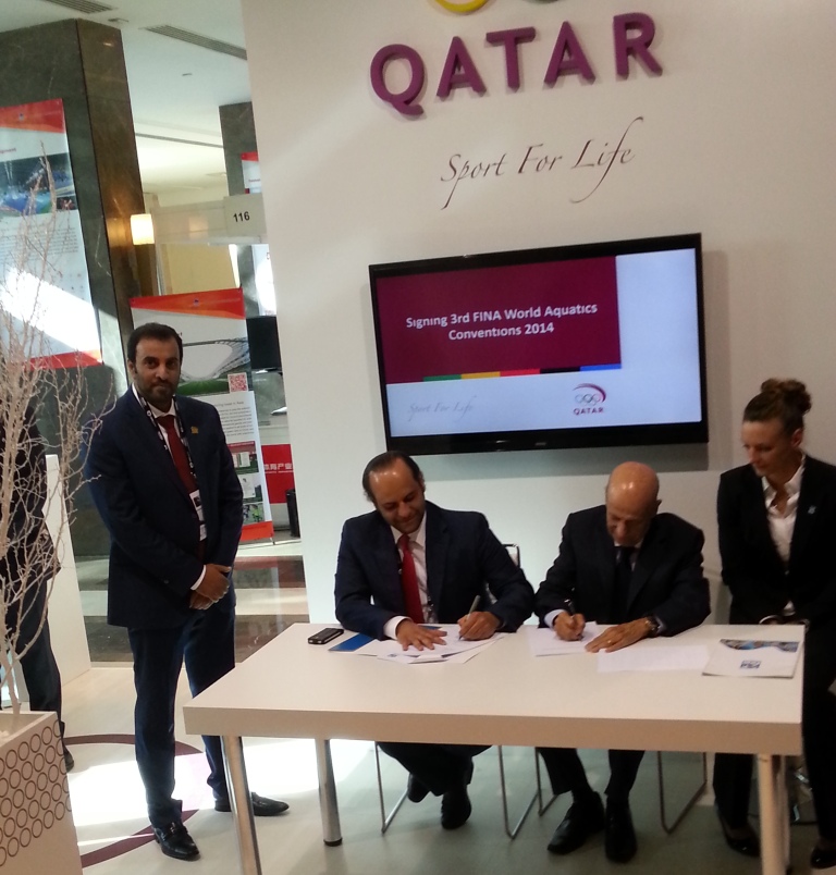 FINA and QOC sign Memorandum of Understanding as Qatar gets set to host the 3rd FINA World Aquatic Convention ©ITG