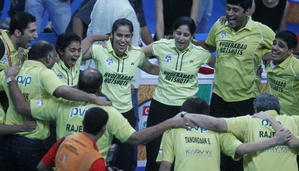 Hyderabad Hotshots celebrate winning the inaugural Indian Badminton League in 2013 ©Hindustan Times/Getty Images