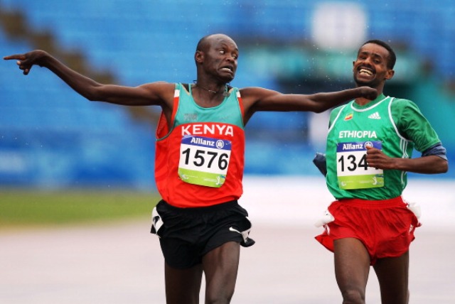 Wondiye Fikre Indelbu (right) finished second behind Kenya's Abraham Tarbei in the London 2012 1,500m Paralympic final ©Getty Images 