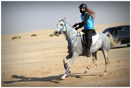 Horse riders will race around a 40km loop to kick-off the Dubai Desert Triathlon ©Dubai Desert Triathlon