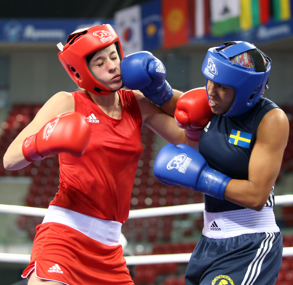 Agnes Alexiusson recovered from a surprise quarter-final defeat to beat Hungary's Daniella Posta in the lightweight "box off" ©AIBA