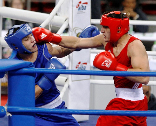 Blagoy Naydenov powered passed Narek Manasyan and will be backed by a raucous home crowd at the Armeec Arena tomorrow ©AIBA