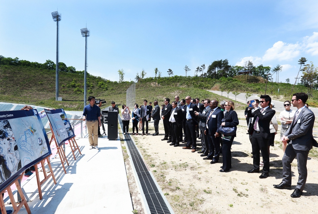 Foreign missions were given a venue tour to show how preparations are going ahead of the 2018 Winter Olympics and Parlympics Games in Pyeongchang ©Pyeongchang 2018