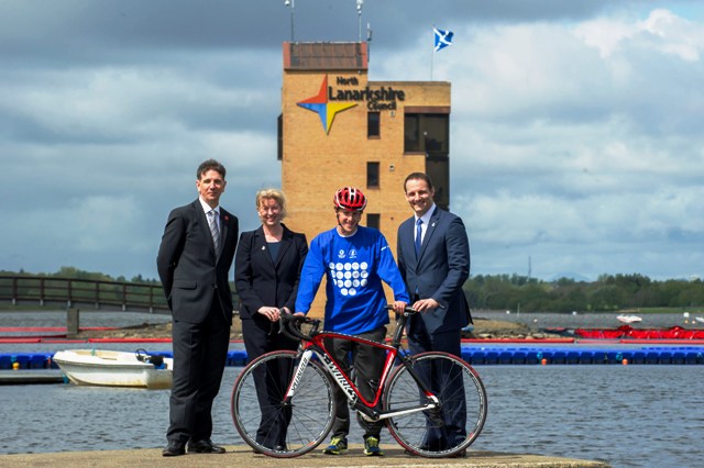 From left to right: Phil Juke of North Lanarkshire Council, Scottish Sports Minister Shona Robison, triathlete Grant Sheldon and Glasgow 2014 chief executive David Grevemberg check progress at Strathclyde Loch