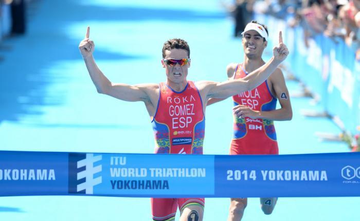 Gomez secured his third successive win of the 2014 World Triathlon season with victory in Yokohama ©ITU