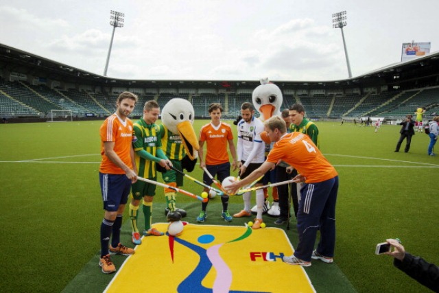 Hockey World Cup mascots Stockey and Storky joined the Dutch hockey and football stars as they performed the symbolic handing over of the stadium ©AFP/Getty Images
