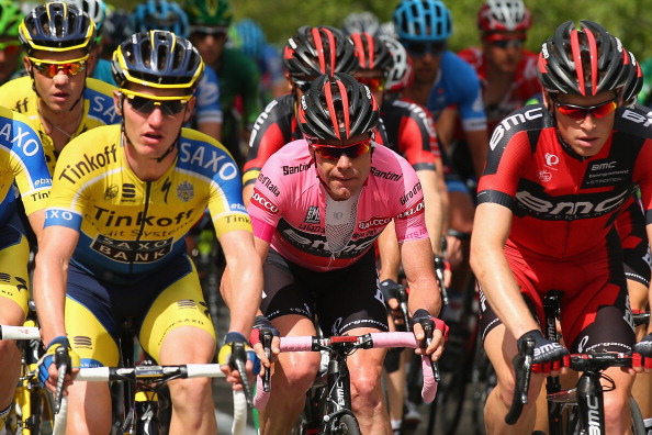 Race leader Cadel Evans held his 57 second leader over closest rival Rigoberto Uran ©Velo/Getty Images