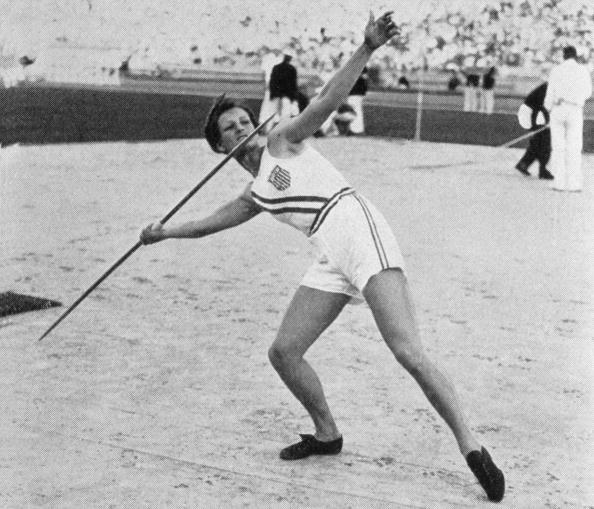 Evelyn Furtsch Ojeda's 1932 Olympic team-mate Babe Didrickson Zaharias, pictured winning the javelin, said of herself 'I am the greatest' ©Getty Images