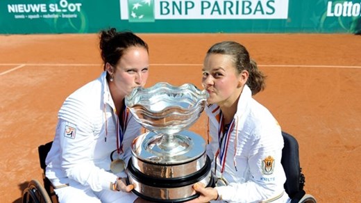Aniek van Koot and Marjolein Buis gave The Netherlands its 27th World Group title in 29 attempts ©ITF