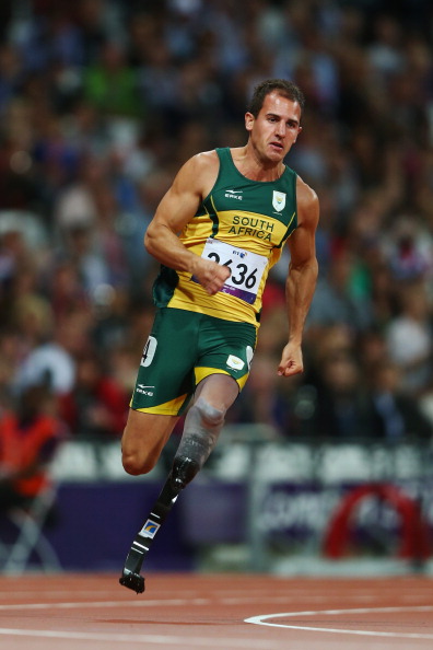 Arnu Fourie proved he has not left his best behind him as he strode to victory in the men's 100m T44 race ©Getty Images