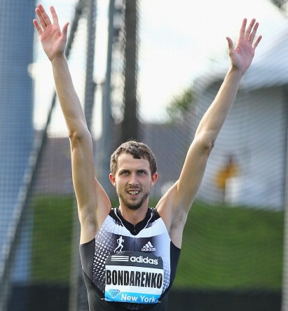 Bohdan Bondarenko acknowledges high jump victory in New York ©Getty Images