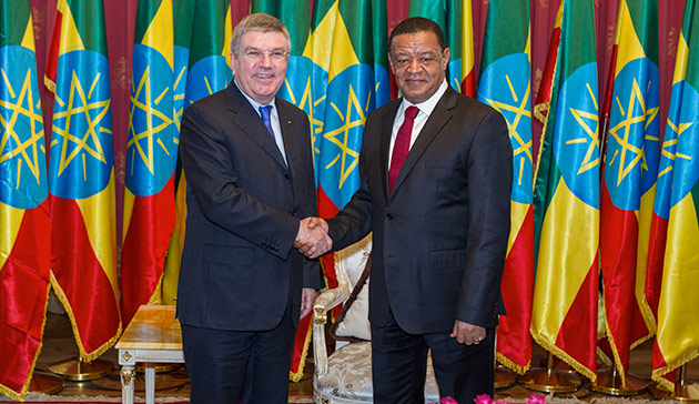 IOC chief Thomas Bach met Ethiopian President Mulatu Teshome during his visit to Addis Ababa ©IOC
