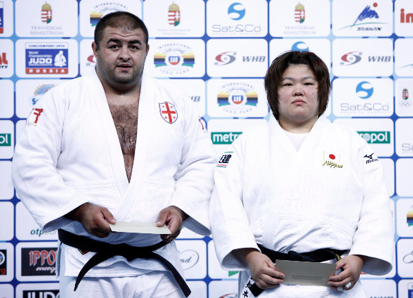 Georgia's Adam Okruashvili  and Japan's Megumi  Tachimoto awarded the best male and female awards at the Budapest Grand Prix ©IJF