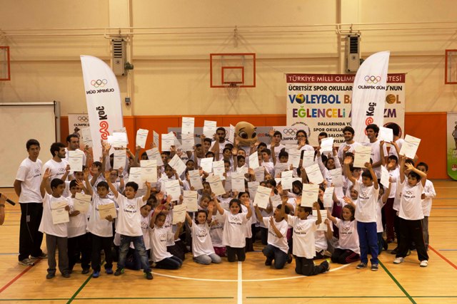 Children in ten schools across Turkey took part in activities marking Olympic Day over the past two weeks ©TOC