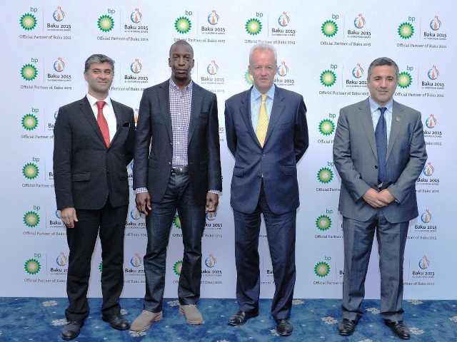 Michael Johnson joined Mehman Karimov of the National Olympic Committee of Azerbaijan (far left); Baku 2015 chief operating officer, Simon Clegg (second from right) and Seve Kyriacou, head of international Olympic and Paralympic Programmes at BP in Baku today ©Baku 2015