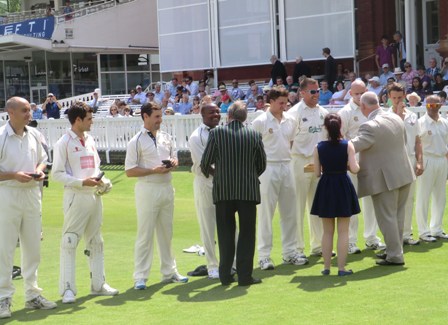 MCC President Mike Gatting presented specially minted commemorative medallions to the players ©ITG