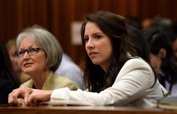 Aimee Pistorius (right), took the place of Reeva Steenkamp in the re-enactment ©AFP/Getty Images