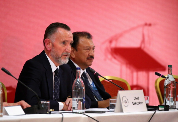 CGF President Prince Imran (right) reiterated his support for Paralympic events on the Commonwealth programme ©Getty Images