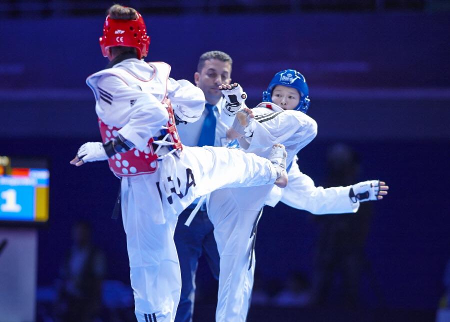 China secured two of three gold medals on offer on day one of the Suzhou Taekwondo Grand Prix ©WTF