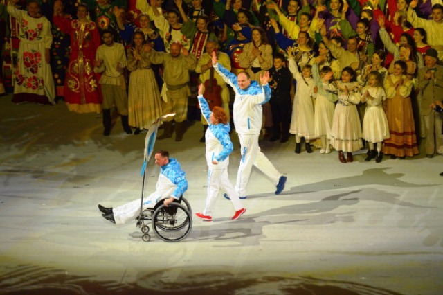 Former Paralympic champions Sergey Shilov and Olesya Vladikina helped launch the Accessibility Map in the build-up to the Sochi Paralympics, where they were torchbearers in the Opening Ceremony ©Getty Images 