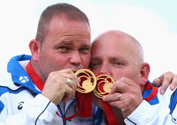 Alex Marshall and Paul Foster celebrate a record-breaking Scottish gold ©Getty Images