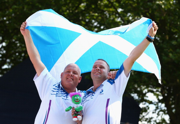 Alex Marshall and Paul Foster of Scotland won the country's record 12th gold in a single Commonwealth Games in the lawn bowls men's pairs final ©Getty Images 
