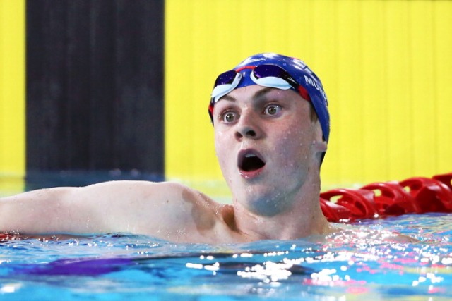 Ross Murdoch cannot believe his eyes when he looks at the big screen and sees that he is Commonwealth Games champion ©Getty Images 