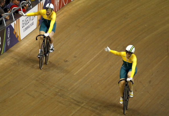 Stephanie Morton and Anna Meares acknowledge the crowd after the womens sprint final ©Getty Images