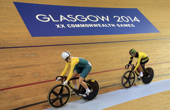 Stephanie Morton of Australia en route to beating compatriot Anna Meares ©Getty Images