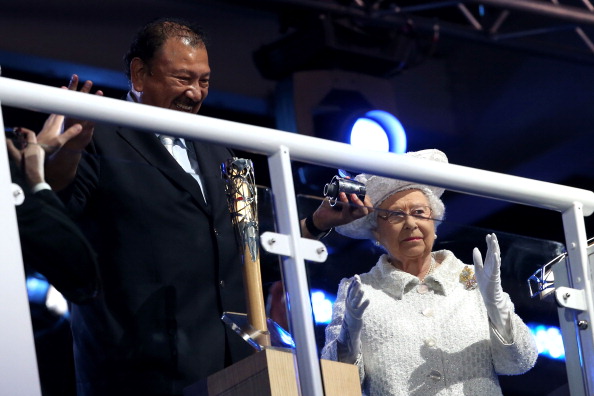 The Queen's message, which has been inside the Baton for almost 300 days, took a long time to get out before Commonwealth Games Federation President Prince Imran finally freed it ©Getty Images