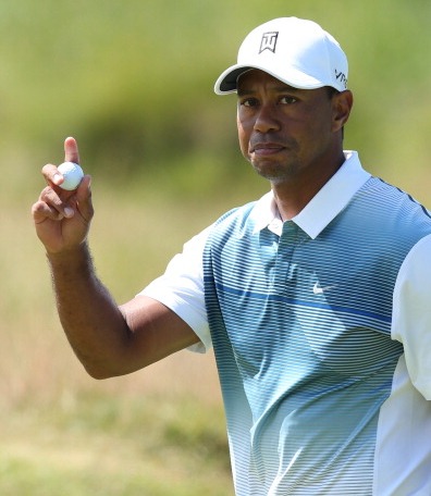 Tiger Woods came back from two consecutive bogeys to fire a three-under 69 ©AFP/Getty Images