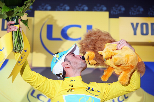 Vincenzo Nibali took the yellow jersey in the Tour de France after winning a thrilling second stage in Yorkshire ©Getty Images