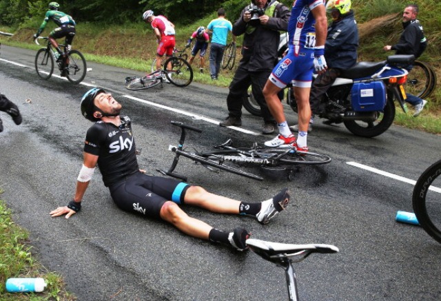 Xabier Zandio of Team Sky grimaces in pain after crashing during stage six of the Tour de France forcing the Spaniard to retire from the race ©Getty Images 