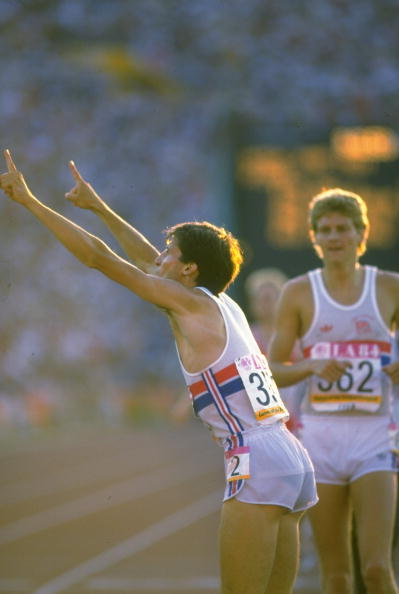 A defiant Sebastian Coe points up towards the press box in the wake of his successful defence of the Olympic 1500m title at the 1984 Los Angeles Games ©Getty Images