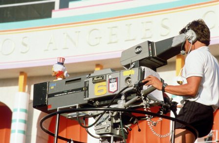 An ABC cameraman during the Los Angeles 1984 Games ©Steve Powell/Allsport