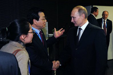 Kim Jin-sun was widely thought to be successfully steering the preparations for Pyeongchang 2018 as it strived to match the success of Sochi 2014, where the South Korean had met Russian President Vladimir Putin ©Kremlin