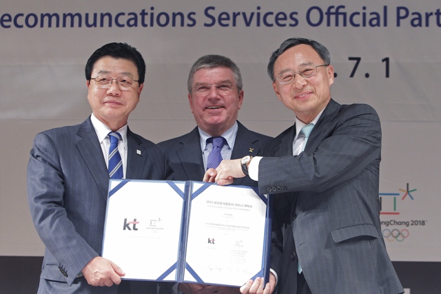 Pyeongchang 2018 has signed up telecommunications company KT Corporation as its first major sponsor ©Getty Images