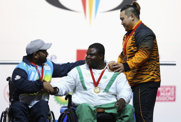 Abdulazeez Ibrahim celebrated one of four victories for Nigeria in powerlifting ©Getty Images