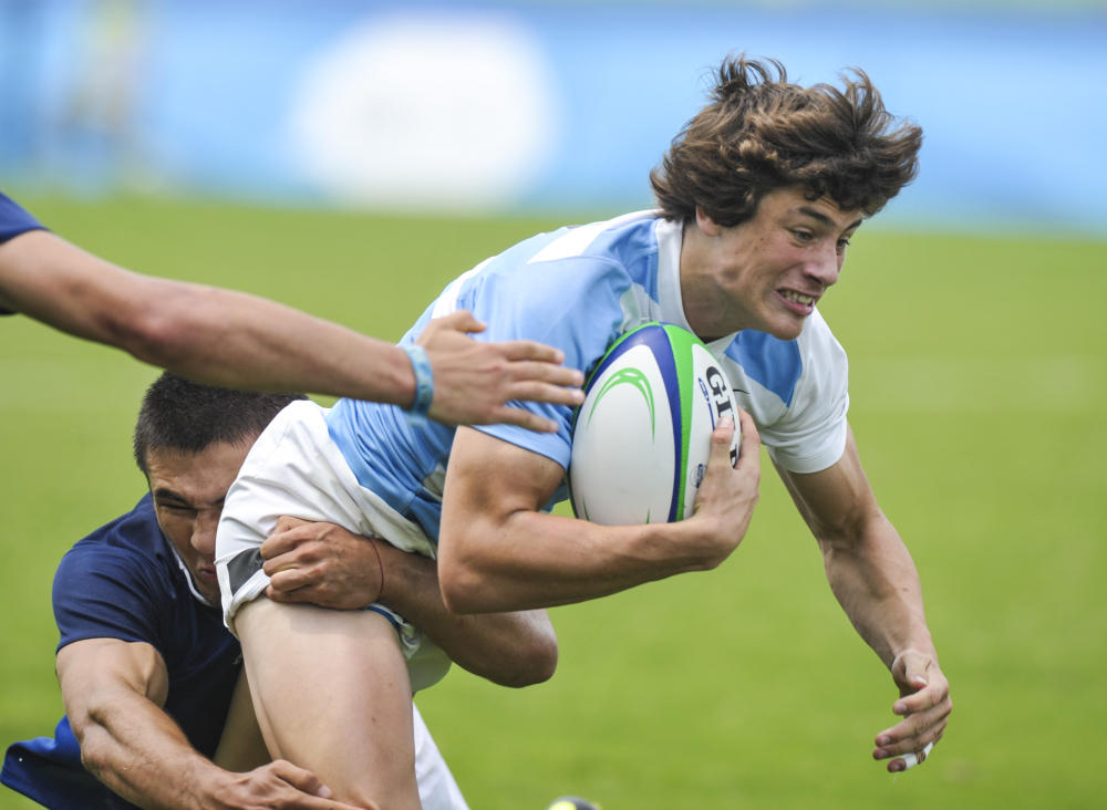 Bautista Delguy of Argentina could not help his team to gold in the men's rugby sevens final, which was won 45-22 by France ©Nanjing 2014