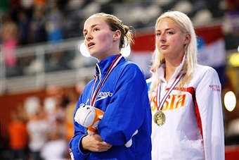 Claire Cashmore of Great Britain (left) and Russian Olesya Vladykina shared European gold in Eindhoven ©Getty Images