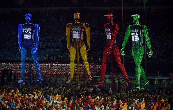 Giant figures represented the athletes competing in the Games ©Getty Images