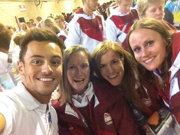 Team England's marathon team are joined by diver Tom Daley ahead of the Closing Ceremony ©Twitter